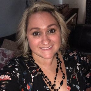 Meet your Posher, Launa